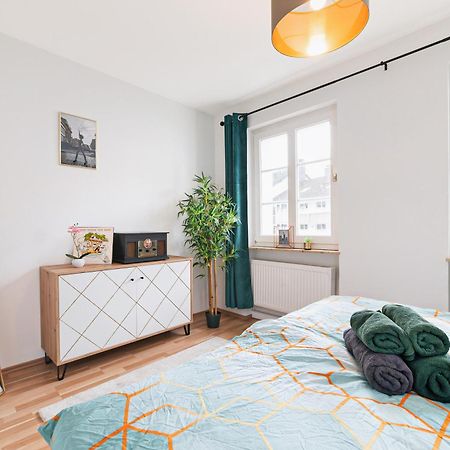 Smart Home - Wuppertal - Perfect For 6 Guests - Central - Netflix - Schwebebahn - Free Parking Zone المظهر الخارجي الصورة